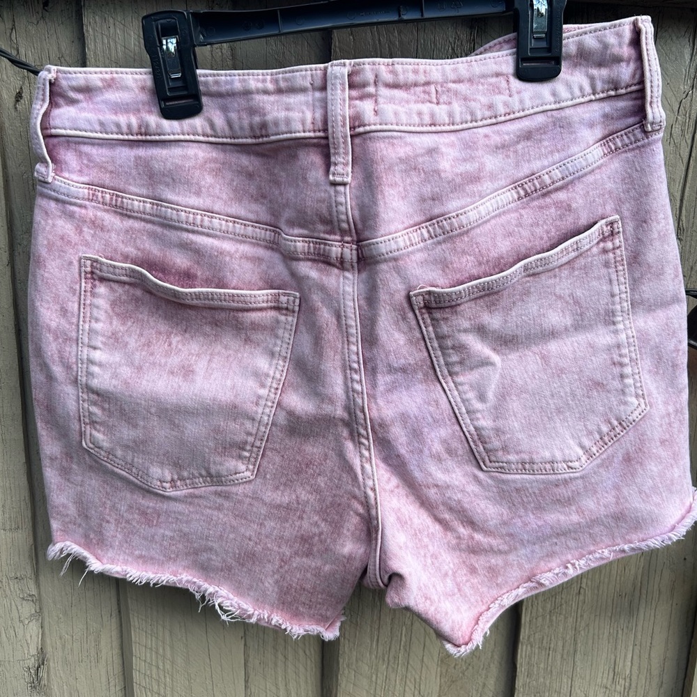 Universal Thread High Rise Shorts - Picture 3 of 3